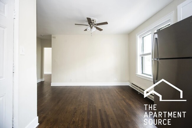 3845 N Greenview Ave, Unit 1N in Chicago, IL - Building Photo - Building Photo