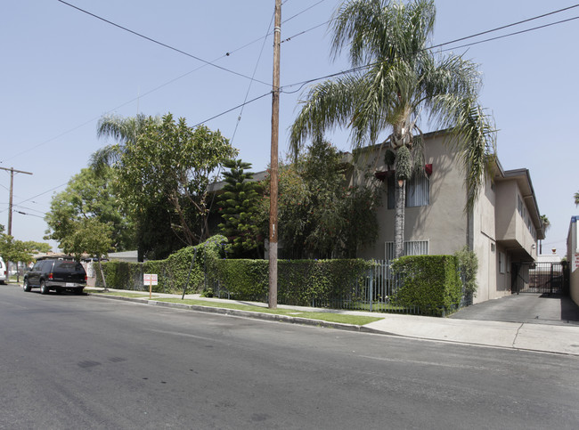 11661 Erwin St in North Hollywood, CA - Building Photo - Building Photo