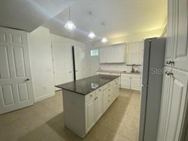 609 Elmhurst Ct in Kissimmee, FL - Building Photo - Building Photo