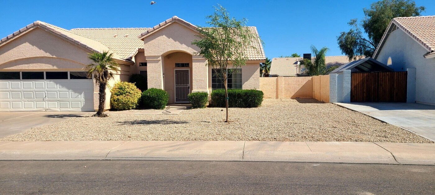 1632 E Sheffield Ave in Chandler, AZ - Building Photo