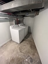 558 Manitoba Ave in Winnipeg, MB - Building Photo - Building Photo