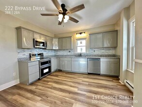 222 Bypass Dr in Jersey Shore, PA - Building Photo - Building Photo