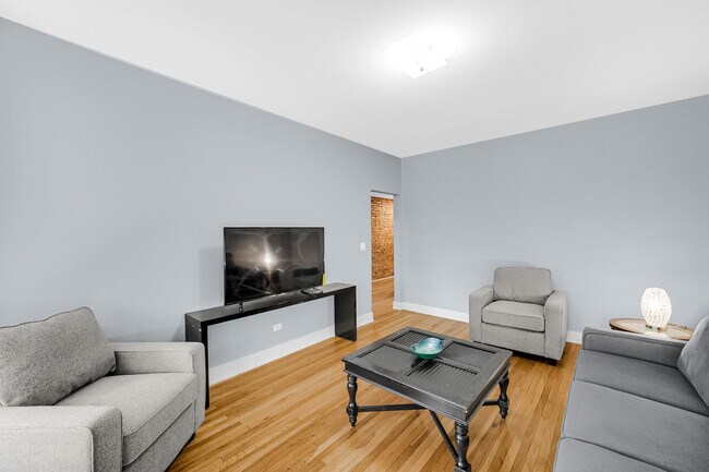 6022 S Eberhart Ave in Chicago, IL - Building Photo - Building Photo