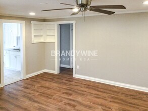 828 E 145th Ave in Tampa, FL - Foto de edificio - Building Photo