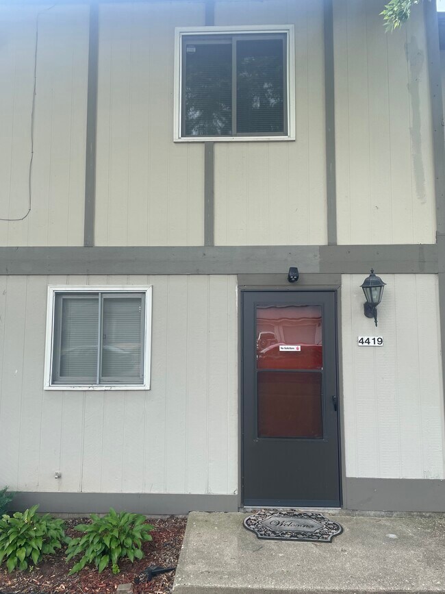 4419 Lori Dr Rentals in Rockford, IL