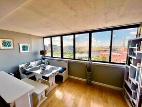 10 Whittier Pl, Unit 3 in Boston, MA - Building Photo - Building Photo