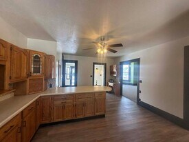 711 W Adams St in Creston, IA - Building Photo