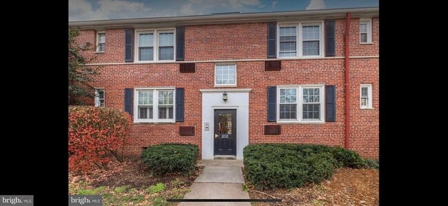 property at 202 N George Mason Dr