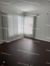 1906 Shamrock Ln in Flint, MI - Building Photo - Building Photo