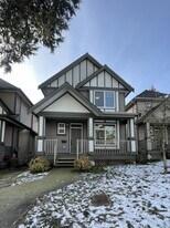 14948-14960 60 Ave in Surrey, BC - Building Photo