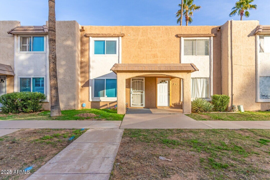 7126 N 19th Ave in Phoenix, AZ - Building Photo