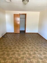 209 S Tree St in Floydada, TX - Building Photo - Building Photo