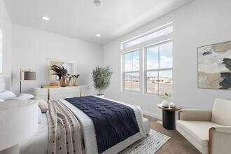 6608 Peak Dr in West Jordan, UT - Building Photo - Building Photo