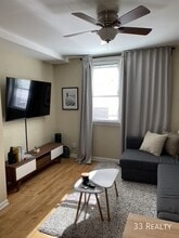 3240 N Clark St in Chicago, IL - Building Photo - Building Photo