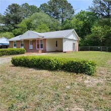 3102 Joye Cir in Spring Lake, NC - Building Photo - Building Photo