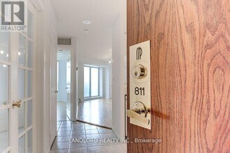 190 Manitoba St in Toronto, ON - Building Photo - Building Photo