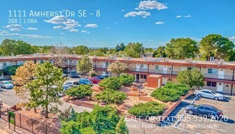 1111 Amherst Dr SE in Albuquerque, NM - Building Photo