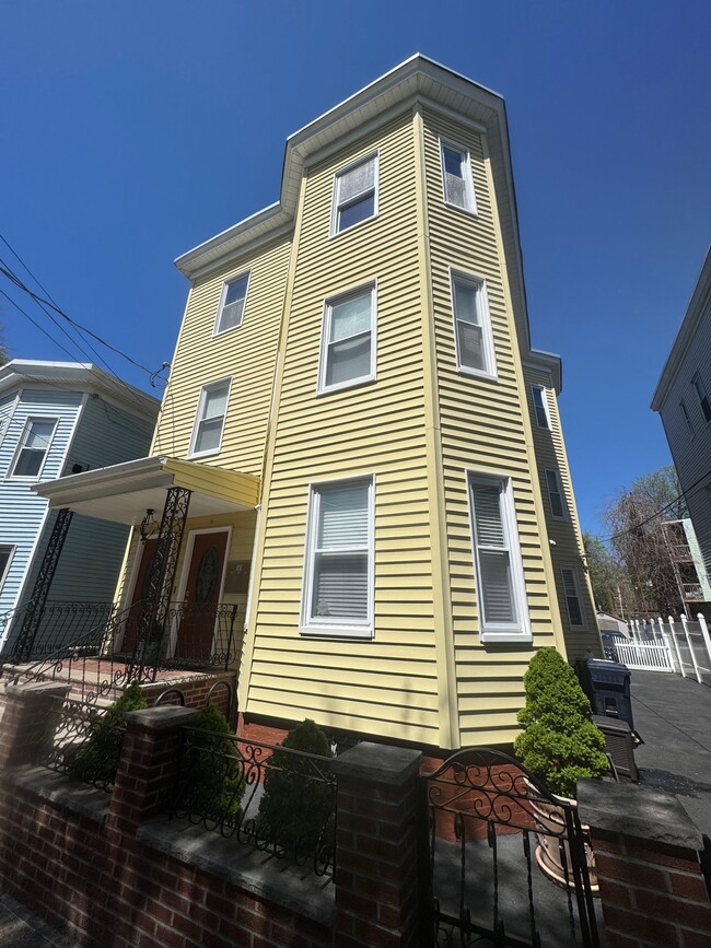 5 Palermo St, Unit 3 in Cambridge, MA - Building Photo - Building Photo