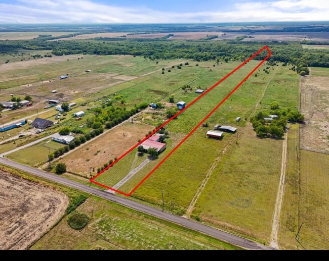 342 Co Rd 2146 in Greenville, TX - Foto de edificio - Building Photo