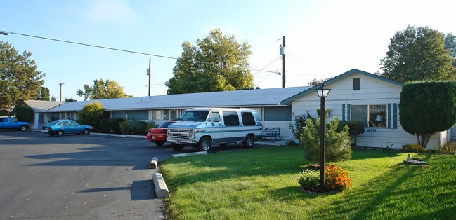 144 Smith Ave in Nampa, ID - Building Photo - Building Photo