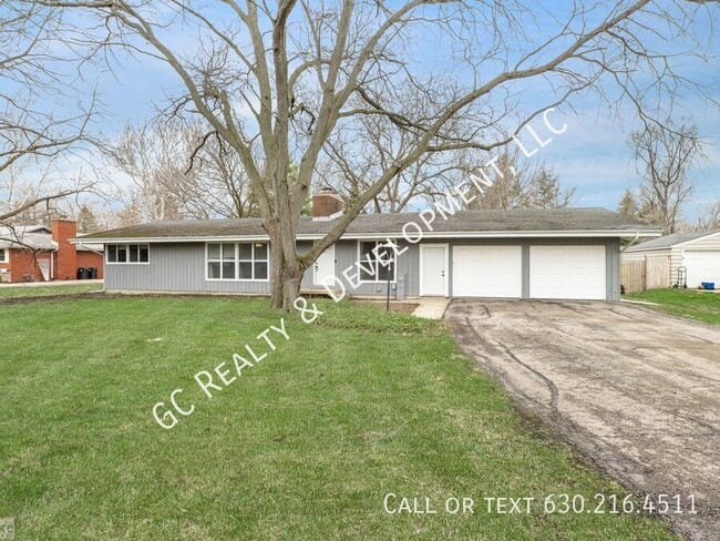 property at 213 Elizabeth St