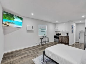 906 N Riverside Dr, Unit SI ID1503945P in Pompano Beach, FL - Building Photo - Building Photo
