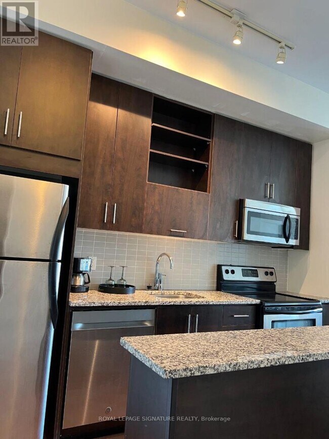 116 George St in Toronto, ON - Building Photo - Building Photo