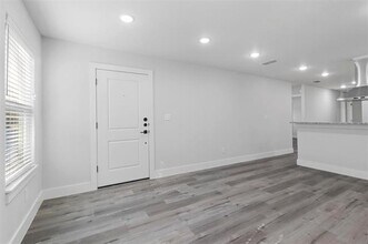 514 N Rusk Ave in Denison, TX - Building Photo - Building Photo