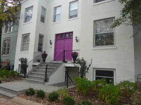 122 13th St NE, Unit B in Washington, DC - Building Photo