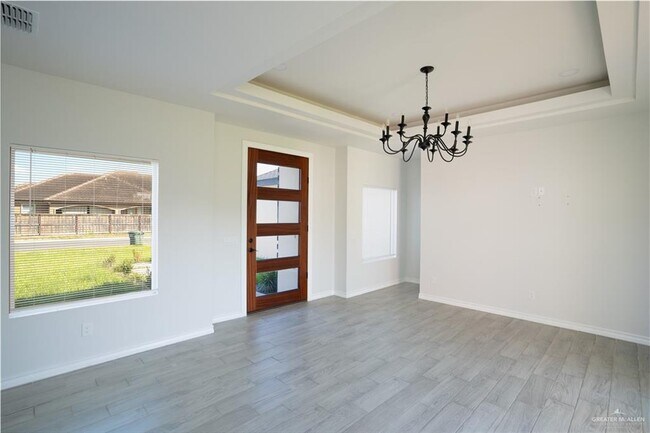 2412 San Pascual St in San Juan, TX - Building Photo - Building Photo