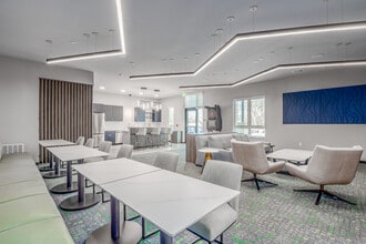 Bloom Monona Apartments in Monona, WI - Foto de edificio - Interior Photo