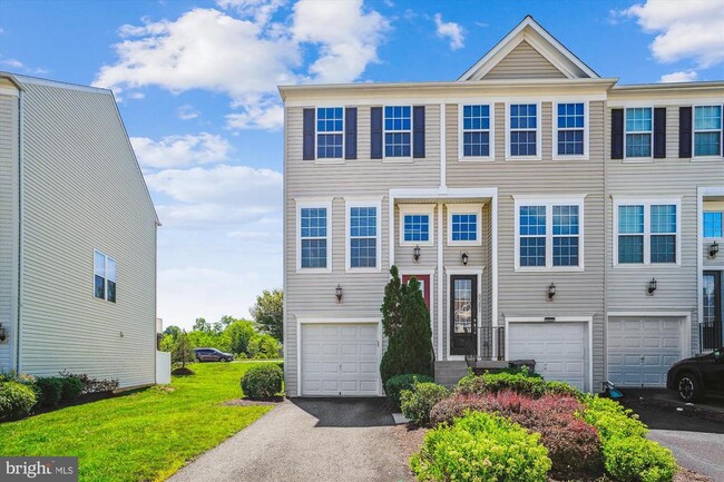 8359 Scotland Loop