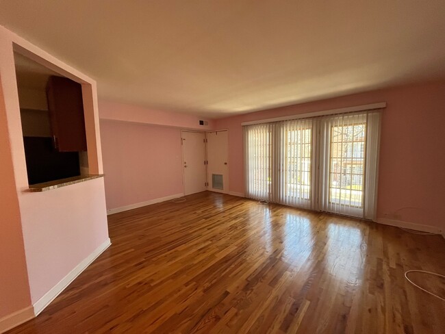615 Quincy Bridge Ln in Glenview, IL - Building Photo - Building Photo