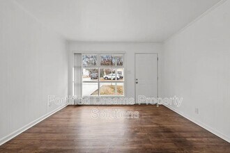 1710 Rainbow Dr in Greensboro, NC - Foto de edificio - Building Photo