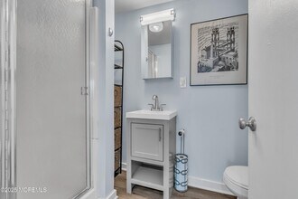 128 Mt Hermon Way in Ocean Grove, NJ - Building Photo - Building Photo