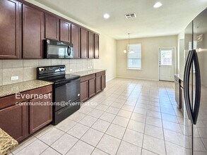 172 Spotted Rail Rdg in Leander, TX - Building Photo - Building Photo