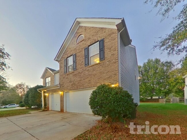 215 Harrowfield Heights in York, SC - Foto de edificio - Building Photo