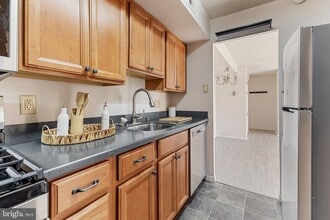 2630 Fort Farnsworth Rd in Alexandria, VA - Building Photo - Building Photo