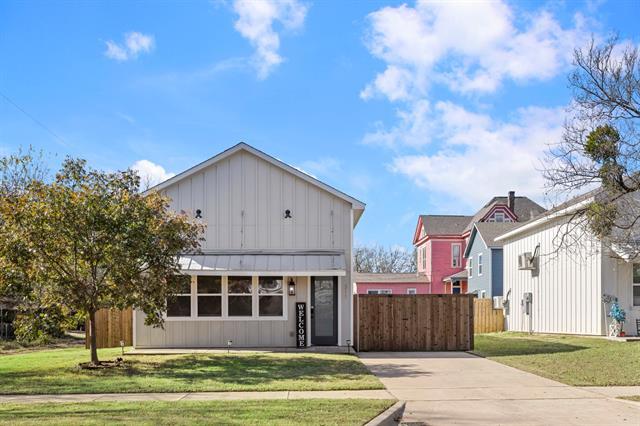 property at 311 N Mirick Ave