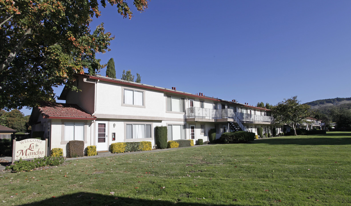 Estanica Apartments in Santa Rosa, CA - Building Photo