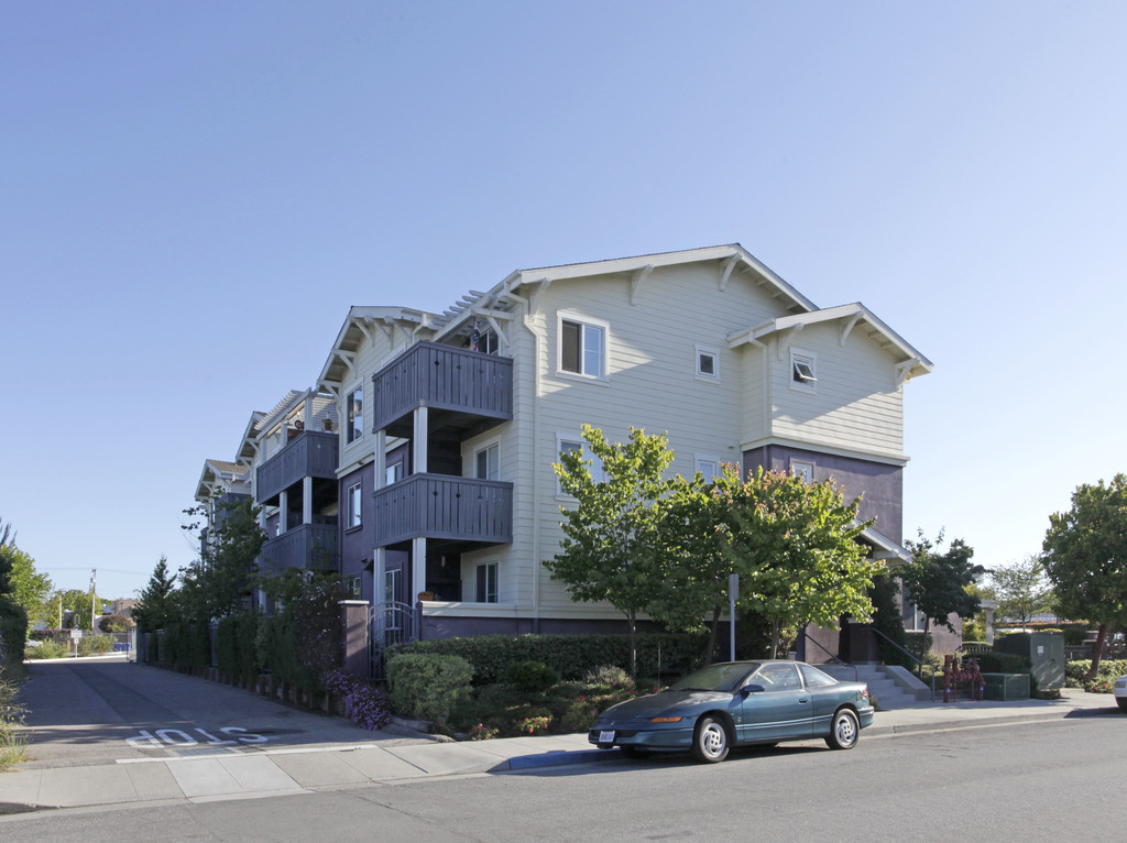 Santa Cruz Apartment Listings