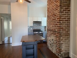 118 W Duffy St, Unit B in Savannah, GA - Foto de edificio - Building Photo