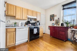 321 N Front St in Philadelphia, PA - Building Photo - Building Photo