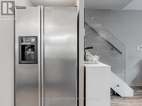 1029 King St W in Toronto, ON - Building Photo - Building Photo