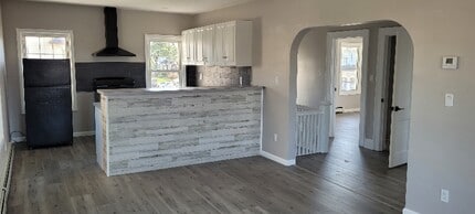 720 Rahway Ave in Elizabeth, NJ - Building Photo - Building Photo