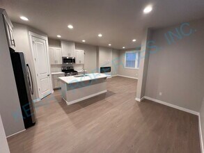 11142 SE 162nd Ave in Happy Valley, OR - Building Photo - Building Photo