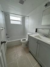 2506 Pierce St, Unit 3B in Hollywood, FL - Building Photo - Building Photo