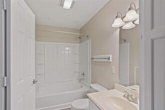 5000 League Line Rd in Conroe, TX - Building Photo - Building Photo