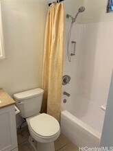 441 Lewers St in Honolulu, HI - Foto de edificio - Building Photo