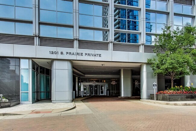 1201 S Prairie Ave in Chicago, IL - Building Photo - Building Photo